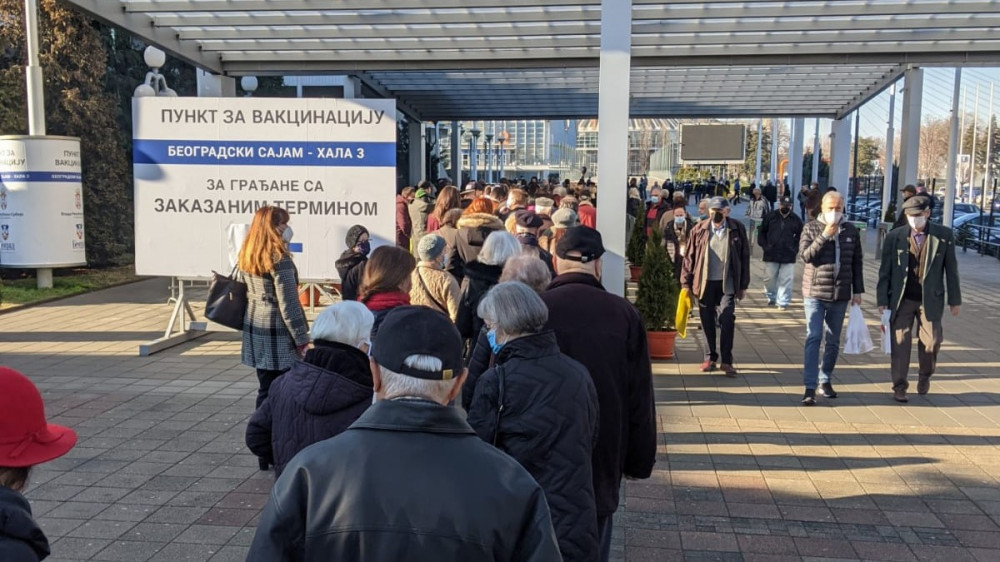 U Srbiju danas stižu prve vakcine preko Kovaks mehanizma
